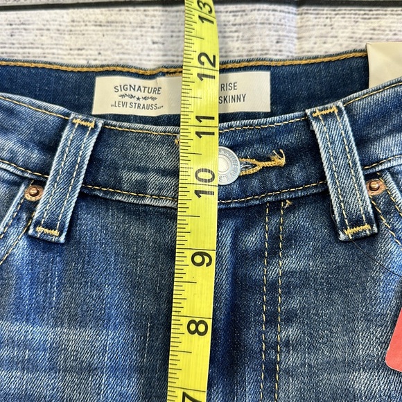 Girls Signature Levi's Strauss High Rise Super Skinny - Sz 16 - NWT! - Picture 14 of 16